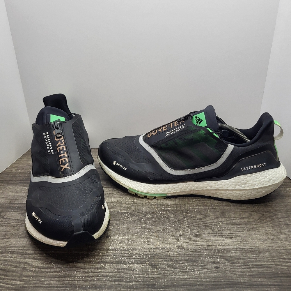 adidas UltraBoost 22 Gore-Tex Waterproof Carbon Green Mens Size 14 Running Shoes
